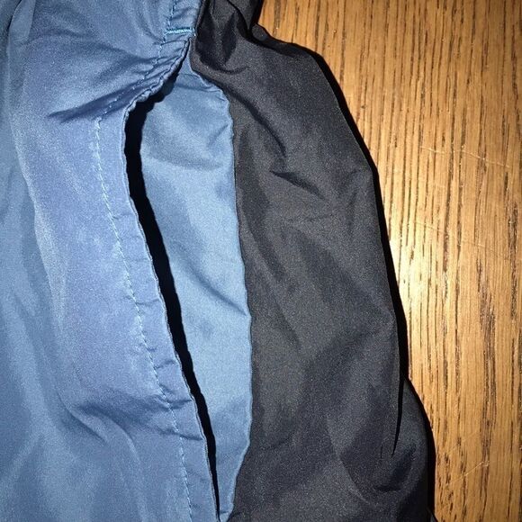 Nike x sacai Girls Blue Colorblock Elastic Waistband Athletic Shorts Size Medium - Picture 6 of 6